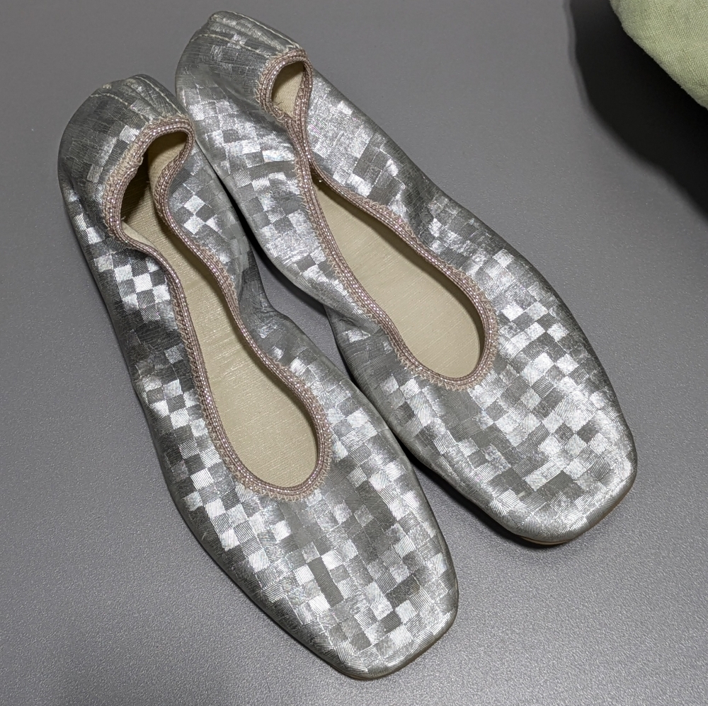 Vintage Silver woven Ballet Flats